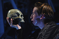 Hamlet – hostování Alexandrinského divadla z Petrohradu v Národním divadle