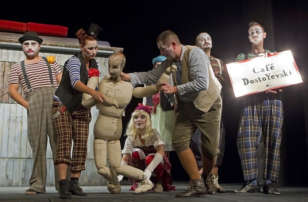 Začíná přehlídka netradičního divadla KOPŘIVA