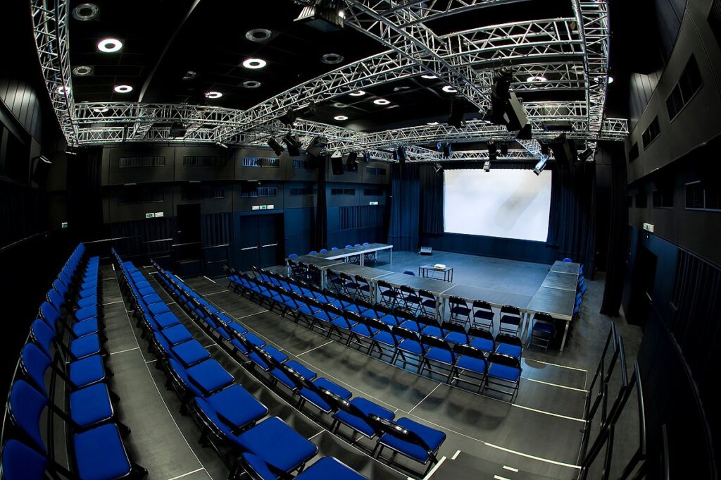 Dokumenty se v Jihlavě představí také v divadelní podobě