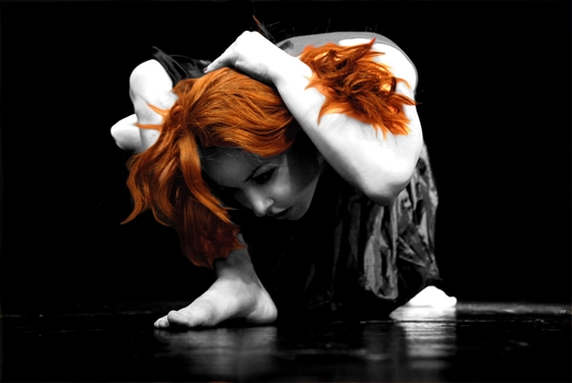 Festival 4+4 dny v pohybu: jak zatančit konflikt na Blízkém východě, teroristu z RAF, plavání nebo dialog Michela Foucaulta s Noamem Chomskym