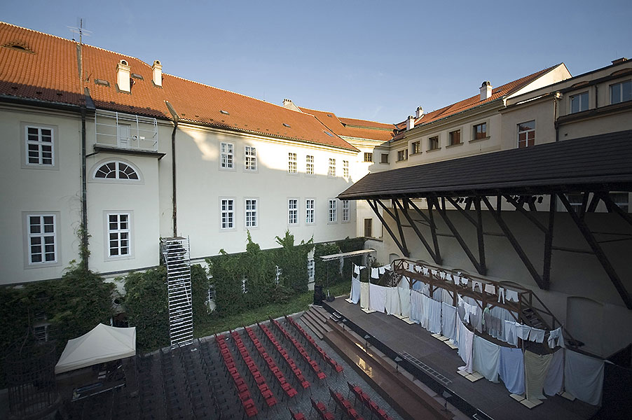 Druhá pražská scéna Letních shakespearovských slavností se v srpnu otevře na nádvoří HAMU