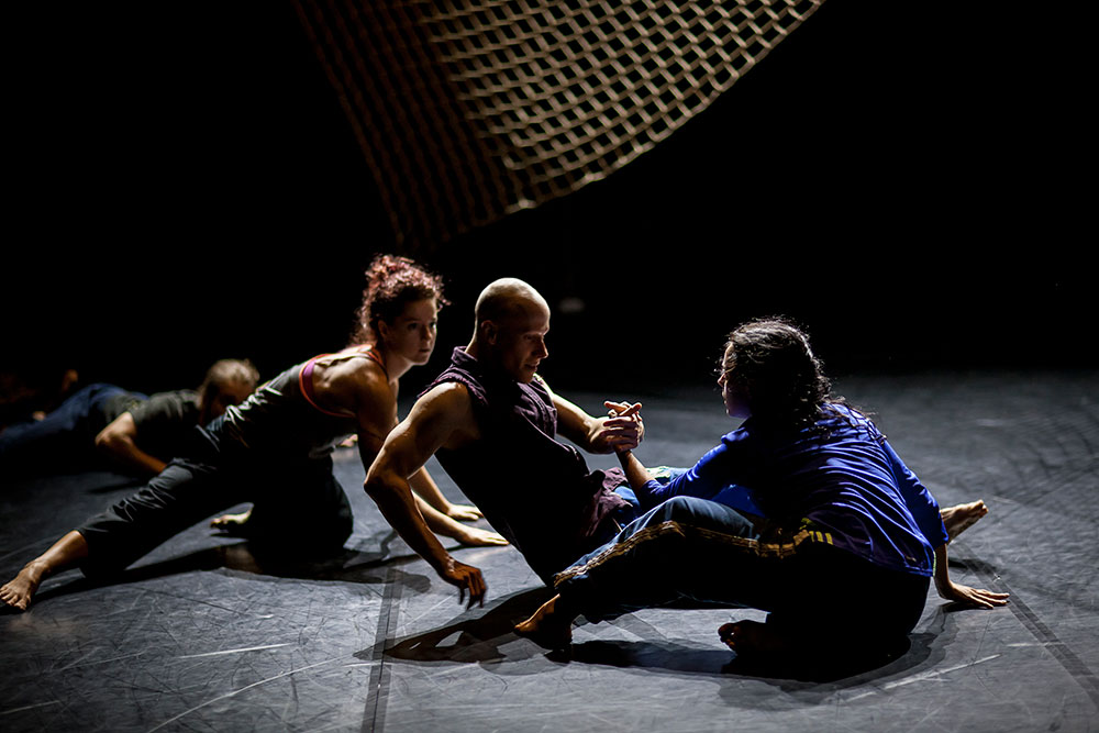 Soubor 420PEOPLE se zapojí do mezinárodního online festivalu CLASH!