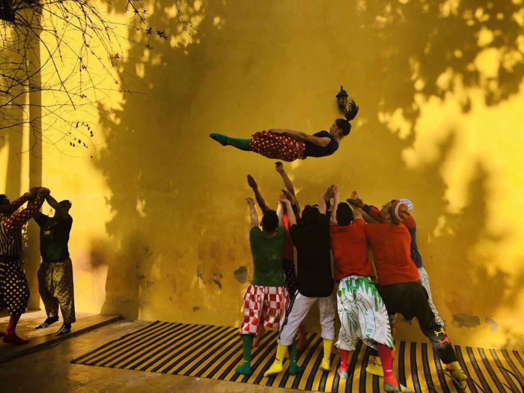 Cirkusový festival v Trutnově: živelná akrobacie, africké umění a adrenalin