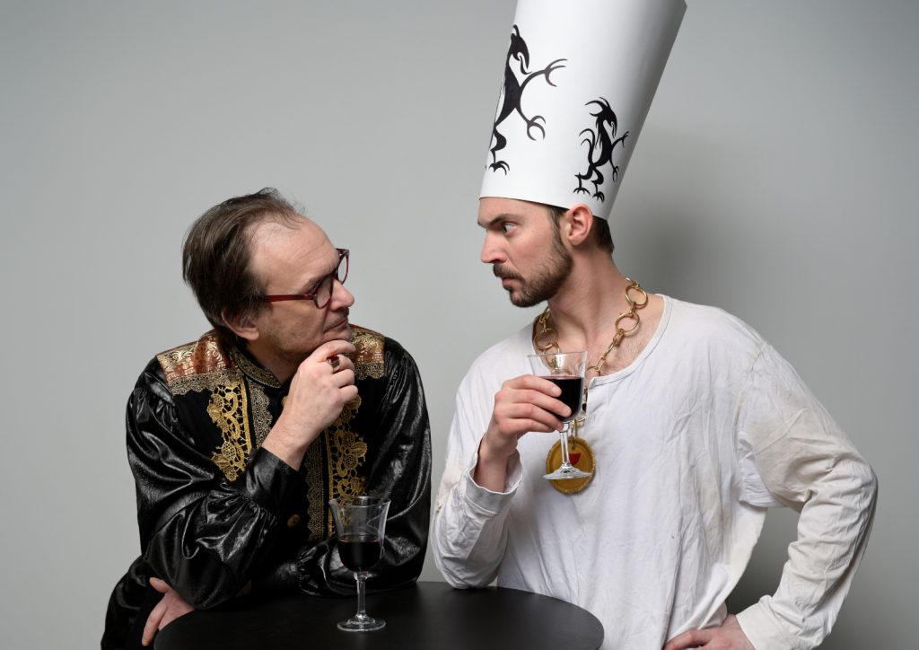 Inscenace Ten druhý online z Komorní scény Aréna