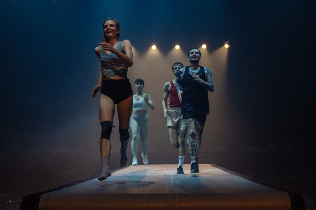 Colours of Ostrava lákají na Špinarku Divadla Petra Bezruče, Cirk La Putyku i současný tanec souboru Lenky Vagnerové