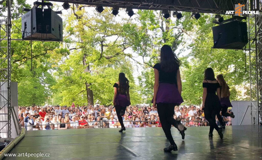 Mezinárodní den tance 2022 je zpět a s ním i taneční flashmob