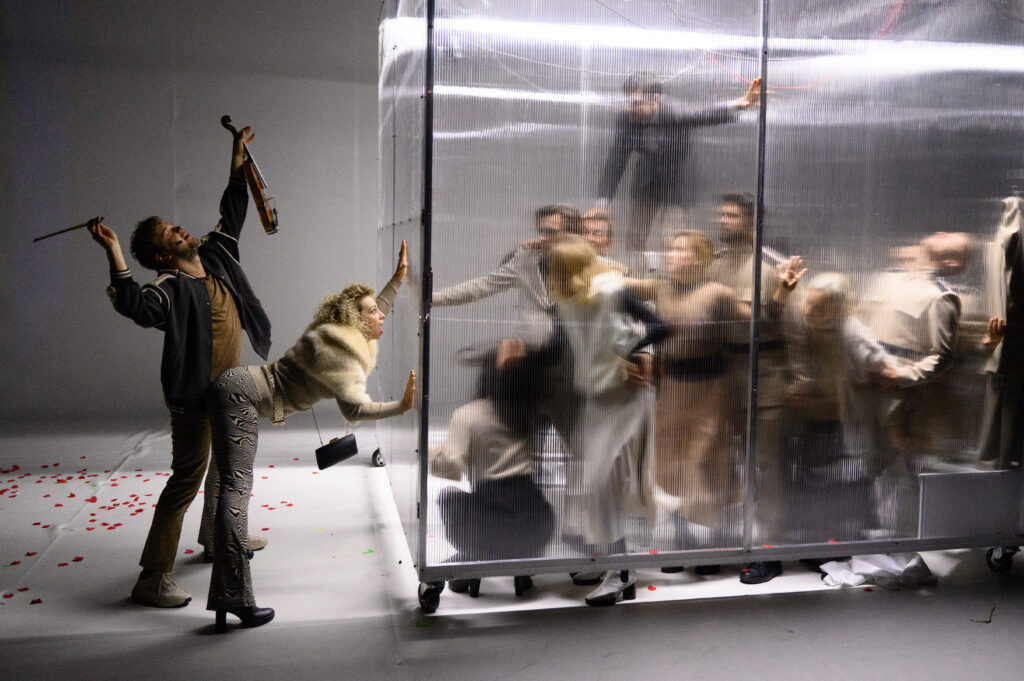 Sedm desítek akcí na rekordních třinácti scénách nabídne 25. ročník Divadelní Flory