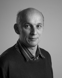 Zemřel teatrolog, dramatik a amatérský divadelník Martin J. Švejda