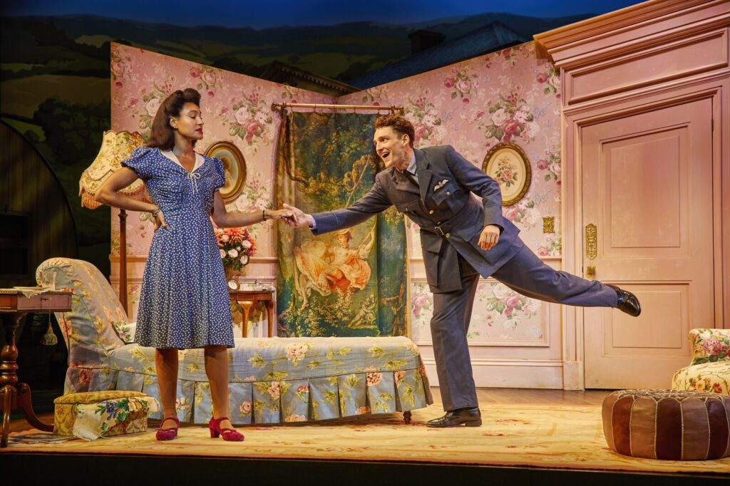 NT live nabídne komedii Jack Absolute v tom zase lítá