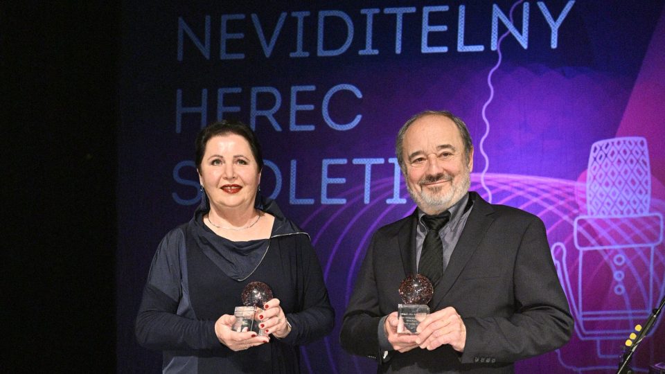 V rozhlasové anketě Neviditelný herec století zvítězili Hana Maciuchová a Viktor Preiss