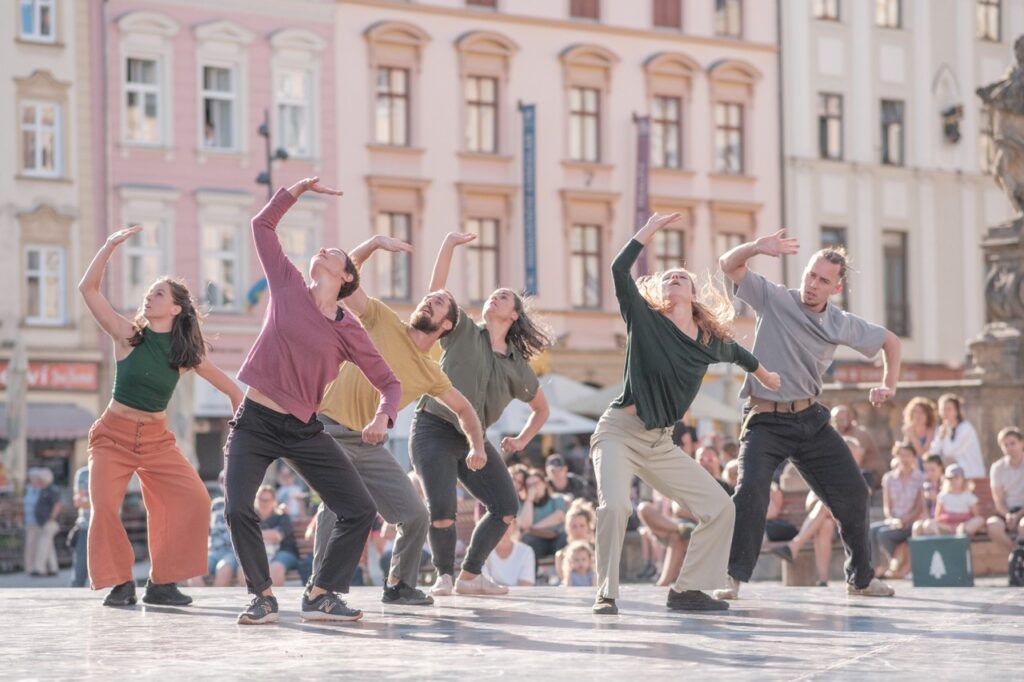 MOVE Ostrava: ve znamení dne tance přináší duben dvě pohybové premiéry