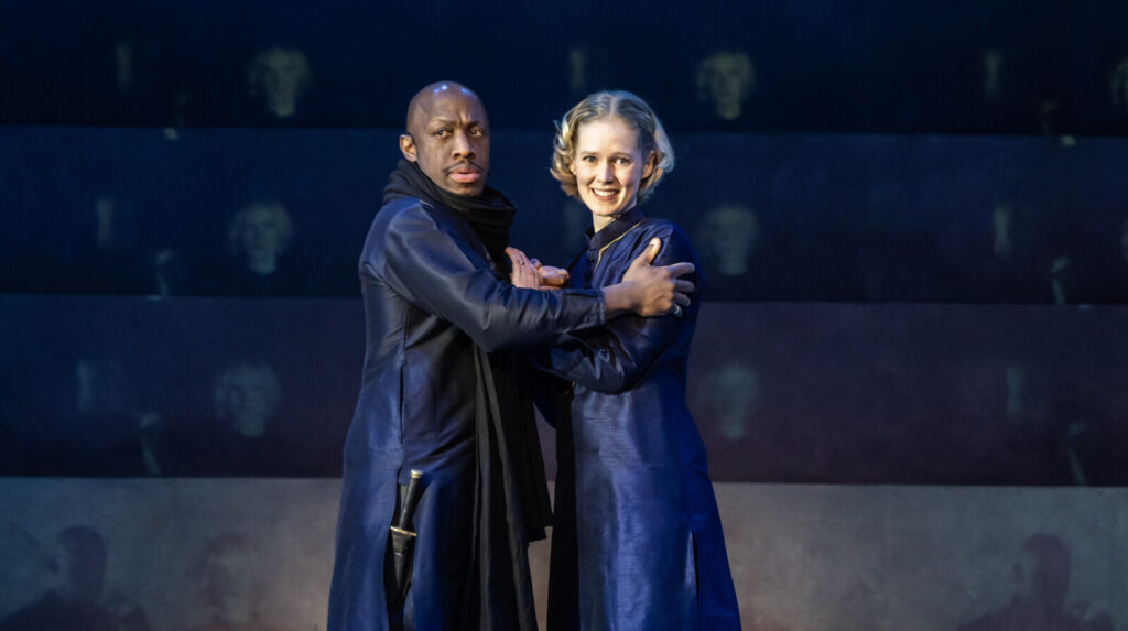 Moderní a emotivní Othello v NT Live promluví o rasismu, misogynii i domácím násilí