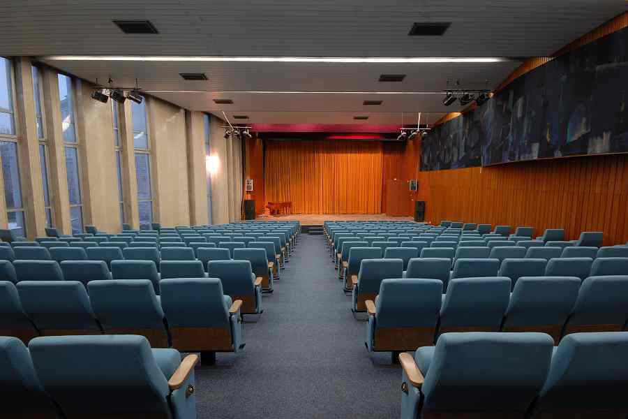 Divadlo Bolka Polívky se začíná stěhovat do upraveného Sálu Břetislava Bakaly