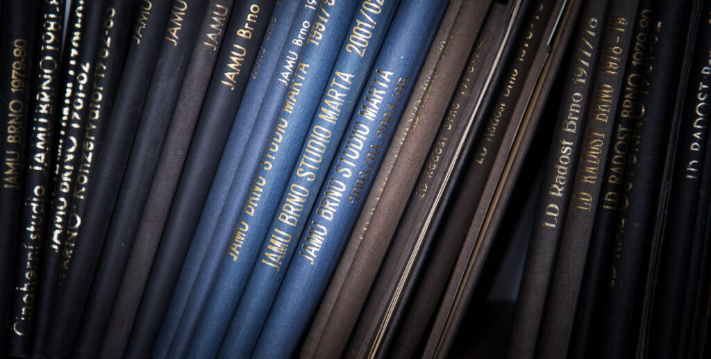 Přehled premiér v červenci a festivalů v červenci a srpnu 2023