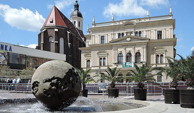 Bezručova Opava nabídne inscenace Divadla Na zábradlí či Laterny magiky