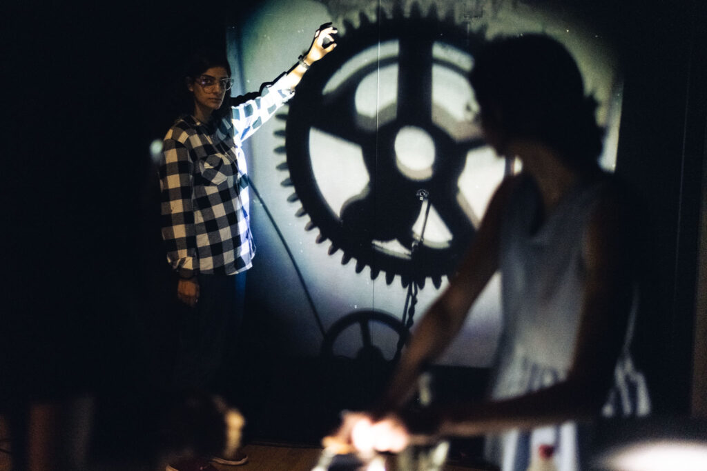 Archa představí multimediální inscenaci „All the beauty“ od mladých tvůrců z celého světa