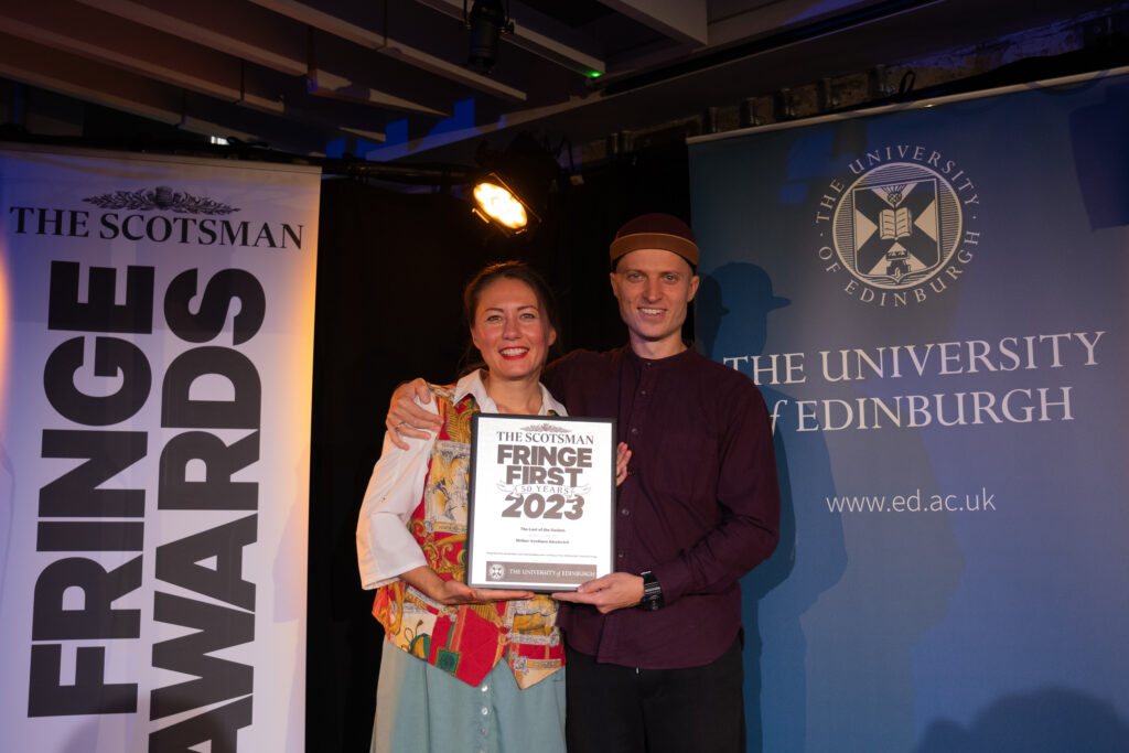 Spitfire Company slaví úspěch na festivalu Fringe. Odnáší si jednu z hlavních divadelních cen