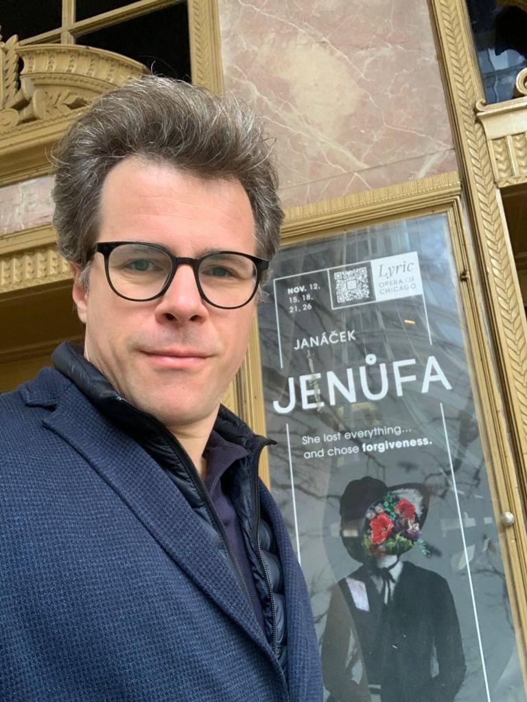 Další úspěch Jakuba Hrůši: v Chicagu nastuduje Janáčkovu Jenůfu s hvězdným obsazením