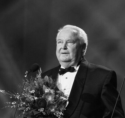 Zemřel Miroslav Švejda