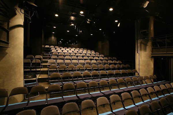 Dejvické divadlo se přestěhuje na sezonu 2025/26 do bývalého multiplexu Galaxie