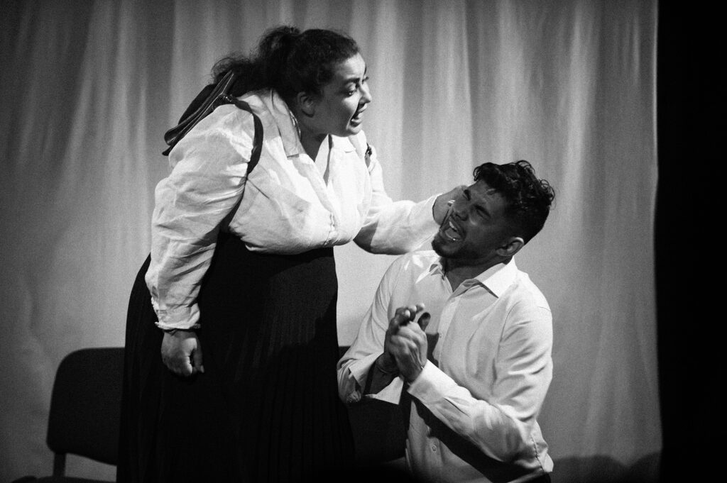 Monodrama „Dajori (Maminka)“ v divadle Husa na Provázku