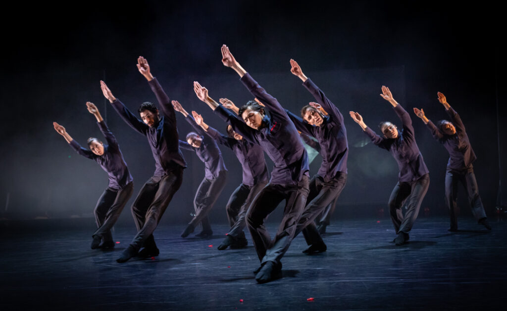 Mimořádné hostování maďarského souboru Royal Ballet Fehérvár v Divadle na Vinohradech: česká premiéra baletu Fantomová bolest