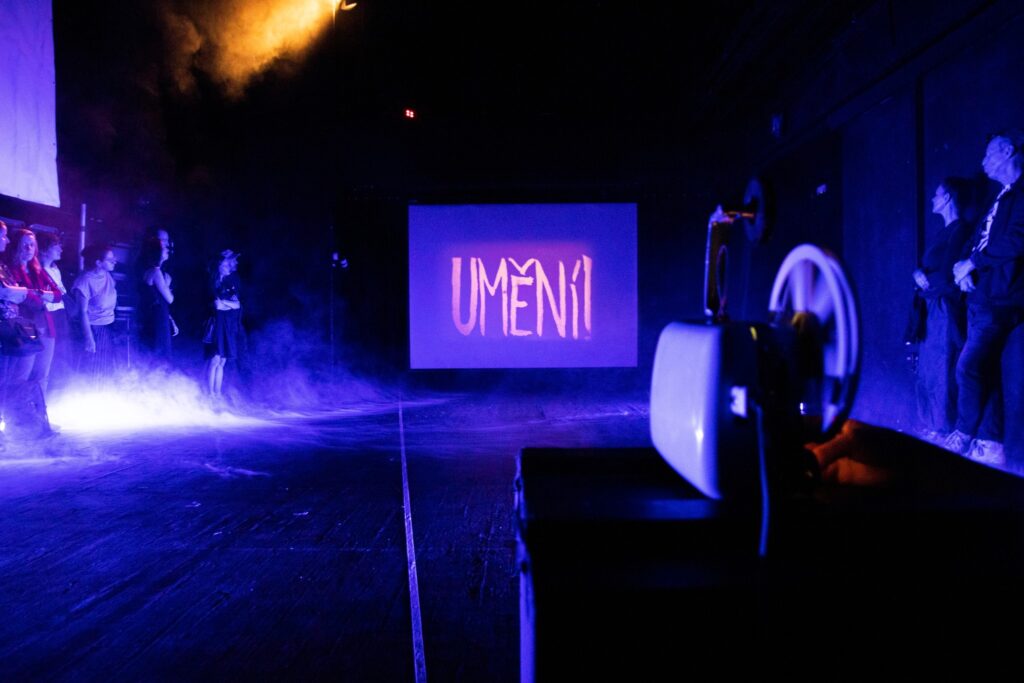 Pocty festivalu …příští vlna/next wave… putují na Slovensko