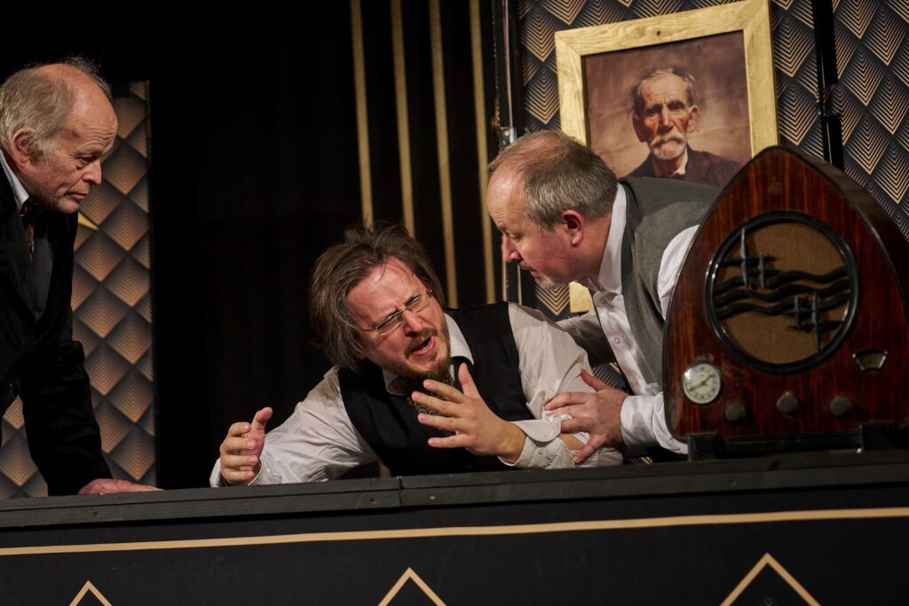 Přehlídka Činoherní klub uvádí Divadelní spolek Krakonoš – Karel Čapek: R.U.R