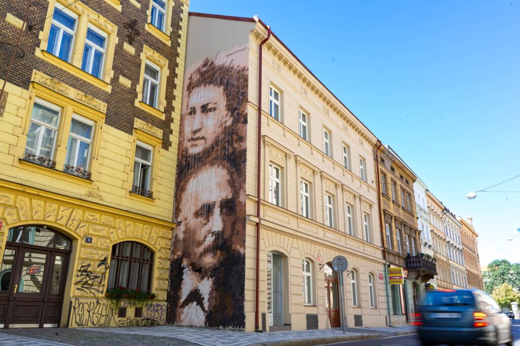 Z Tvůrčího domu Elišky Peškové je Peškovka. Nabízí prostor mladým divadelníkům a chystá novinky