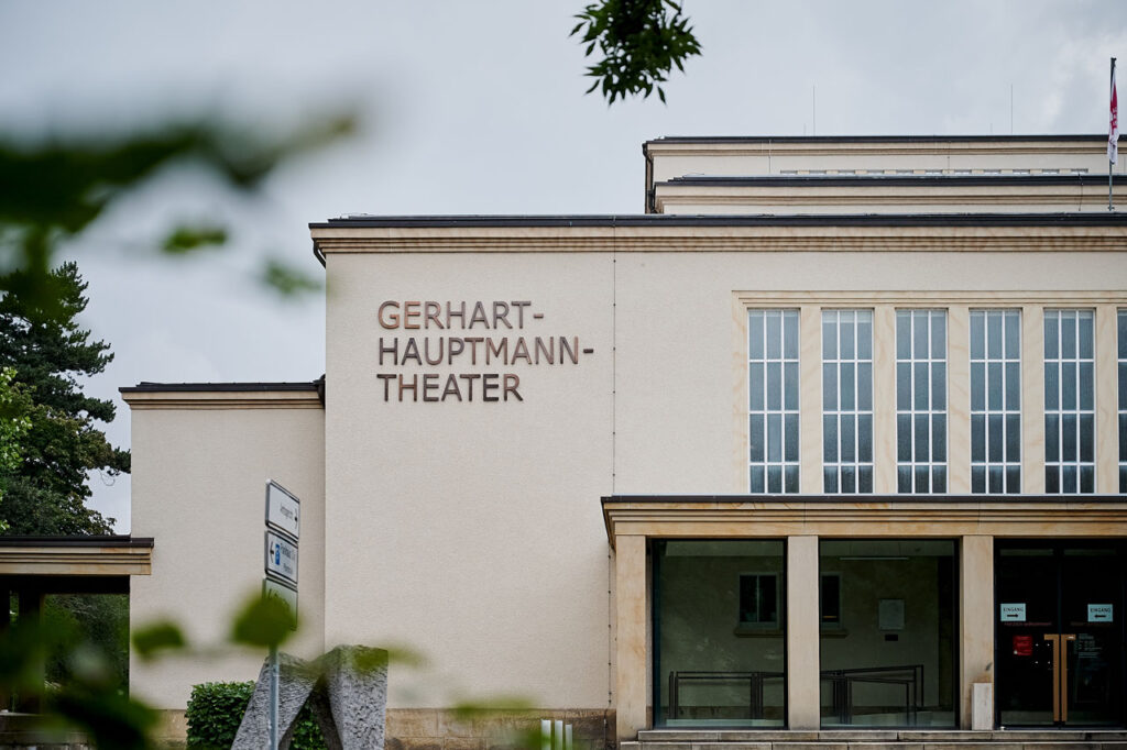 Německé Divadlo Gerharta Hauptmanna Zhořelec-Žitava chtělo prodat své jméno, kupce ale nenašlo