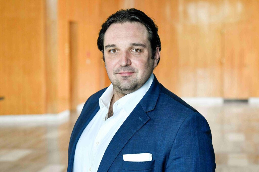 Všechna představení s Adamem Plachetkou ve Vídni jsou vyprodaná, šance ho vidět je v O2 areně, pak už čeká Metropolitní opera v New Yorku