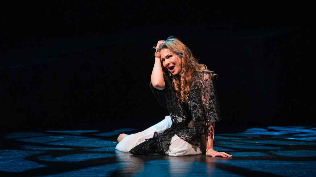 Janáčkova Káťa Kabanová Slezského divadla Opava dnes zahájí v Praze Festival hudebního divadla OPERA