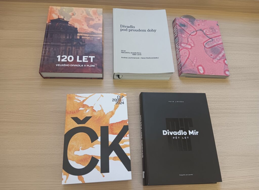 Novinky z knihovny Divadelního ústavu