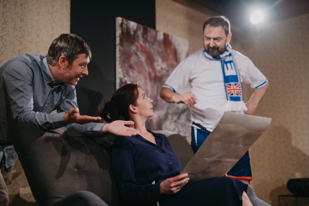 Festival divadla 2-3-4 herců v Třebíči zahájí představení Enigmatické variace