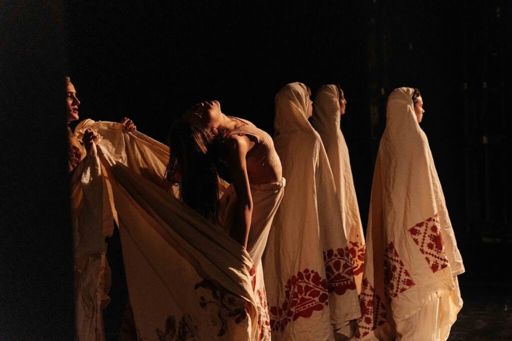 Čí tělo je tvoje tělo? Taneční a divadelní Bazaar Festival se chce letos dostat divákům hluboko pod kůži