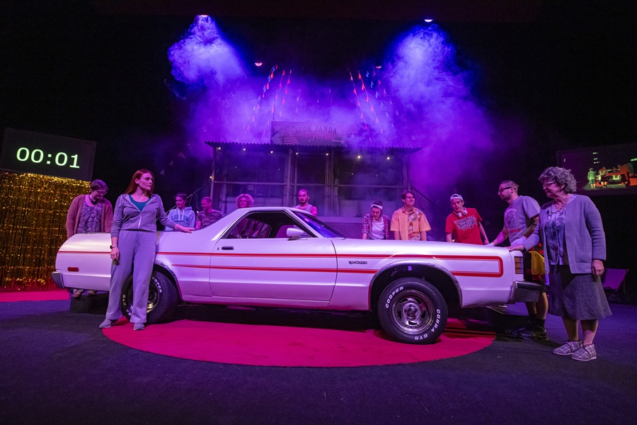 Městské divadlo v Mostě uvedlo českou premiéru komedie Drž se!