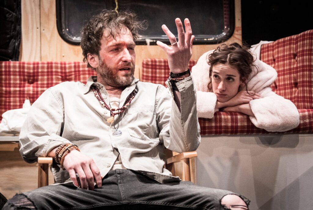 Třetí premiéra 60. sezóny v Činoherním klubu: Heda Gablerová – Naostro v režii Jiřího Havelky