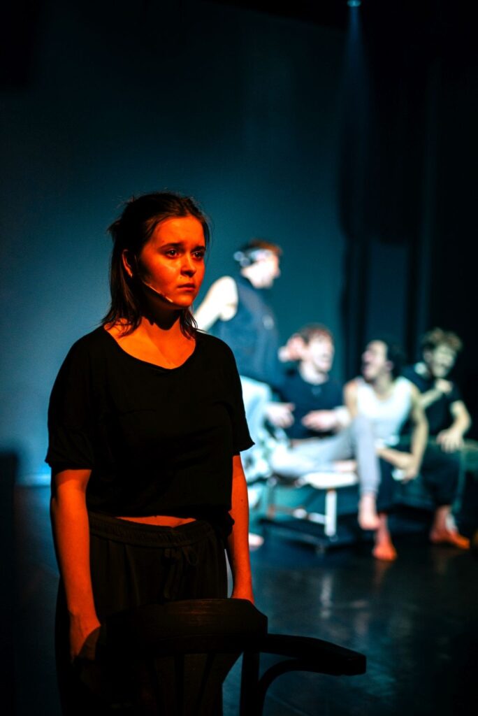 ARCHA+uvede premiéry dokudramatu Smečka inspirovaného skutečným případem