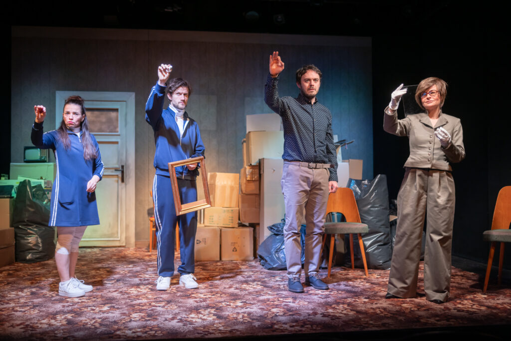 Činohra Národního divadla moravskoslezského představí v nové inscenaci hru Mariuse von Mayenburga Soumrak nad krajinou