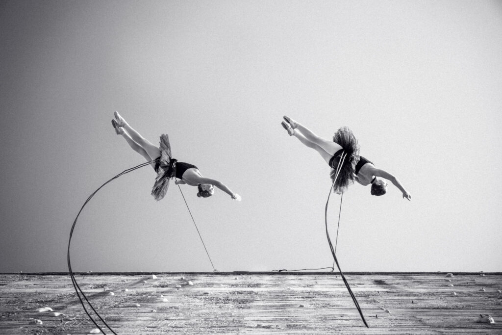 Festival KoresponDance 2025 zve na tanec, cirkus a umění. Míří premiérově do Jihlavy, tradičně do Žďáru nad Sázavou a podruhé i Nového Města na Moravě