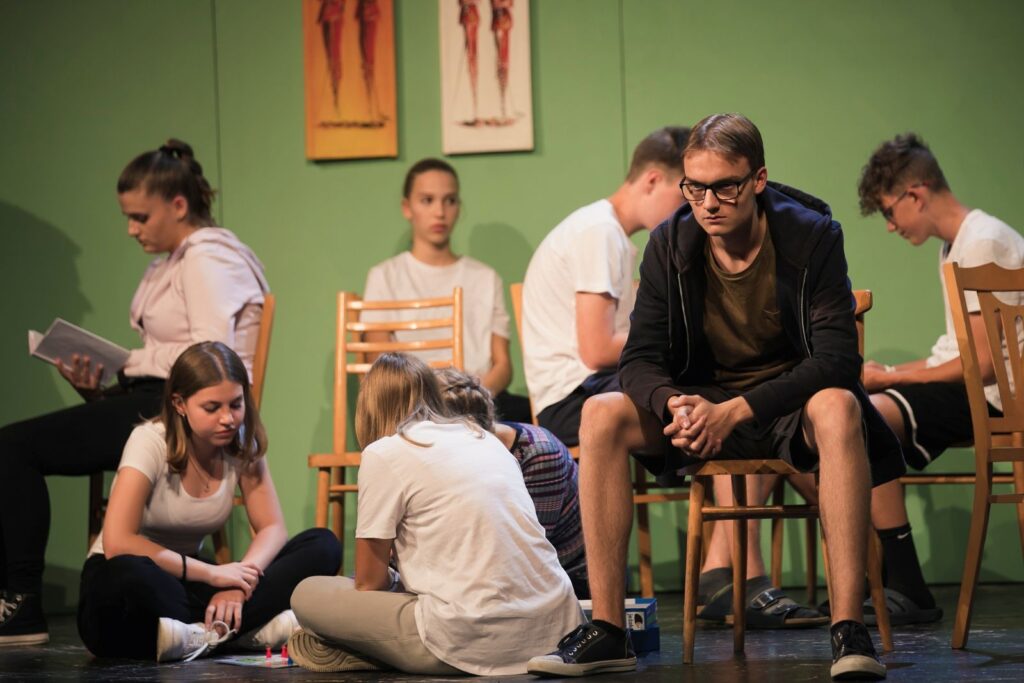 Studio LAIK při VČD Pardubice uvede derniéru inscenace Přestupní stanice: Strach