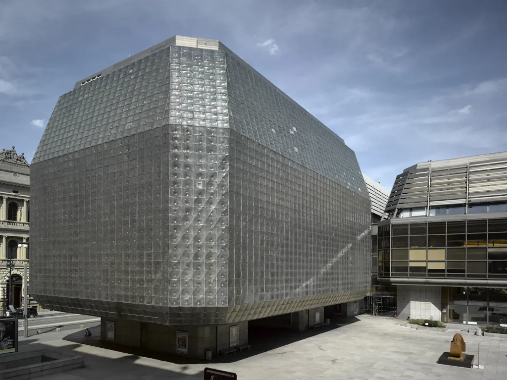 Novou scénu bude rekonstruovat Společnost Metrostav DIZ_OHLA ŽS_TRIGEMA