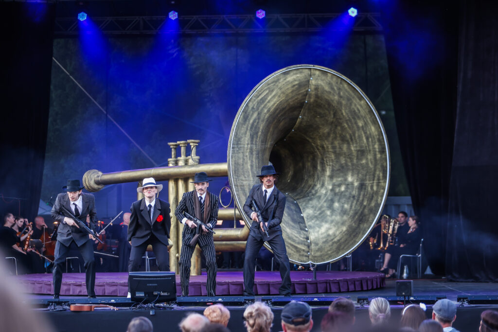 Festival Moravské divadelní léto se vrací do Smetanových sadů v Olomouci