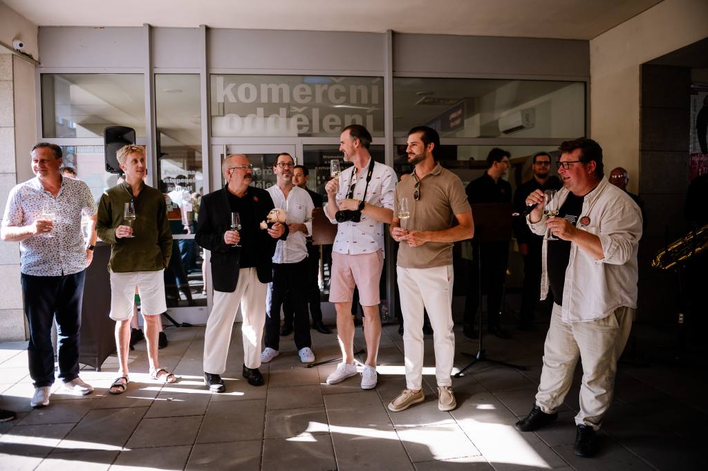 Chodník slávy Městského divadla Brno má devět nových otisků!