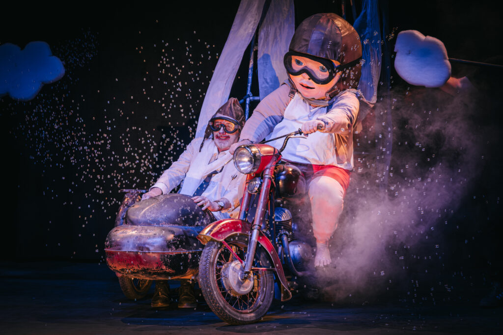 Letní scéna Divadla Bolka Polívky se přehoupla do druhé poloviny