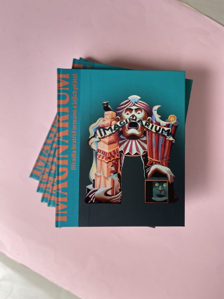 Imaginárium Divadla bratří Formanů má svou knihu, zachycuje duši výstavního světa plného fantazie