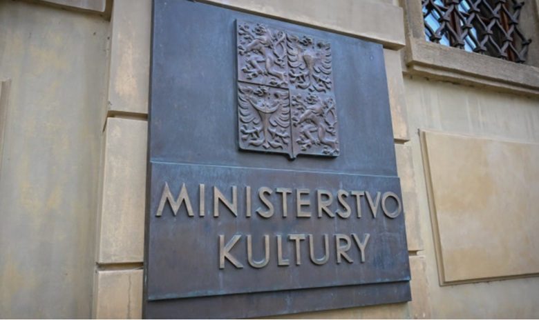 Ministerstvo kultury chce jednat s profesními asociacemi o škrtech v rozpočtu