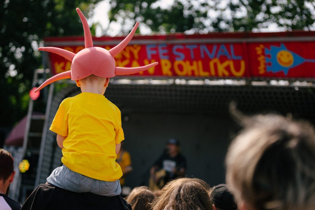 Kefír 2025: Bejbypankový festival pod širým nebem v Hradci Králové pro děti a jejich rodiče