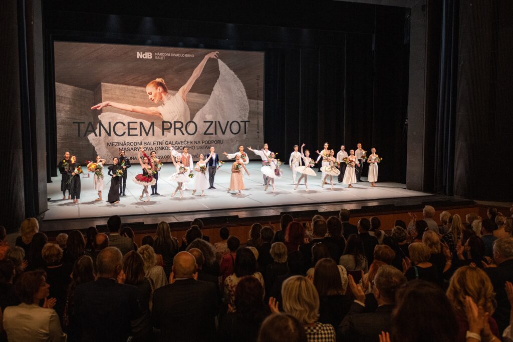 Benefiční galavečer Tancem pro život už po třetí pomůže onkologicky nemocným pacientům