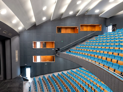 Dům kultury v Ústí nad Labem otevírá zrekonstruovaný divadelní sál